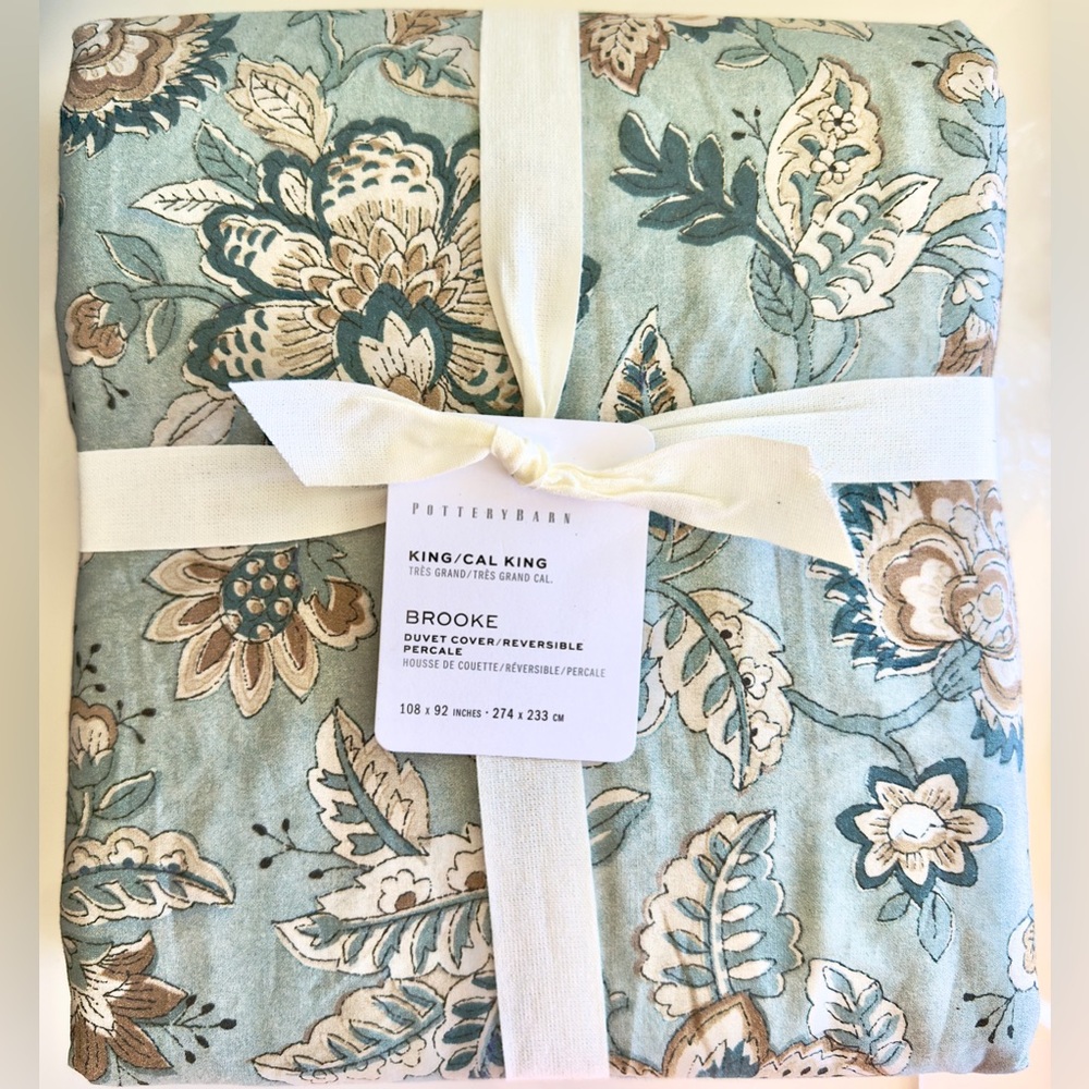 Pottery Barn King/Cal King Brooke Floral Printed Duvet Cover, NWT, Retail $249